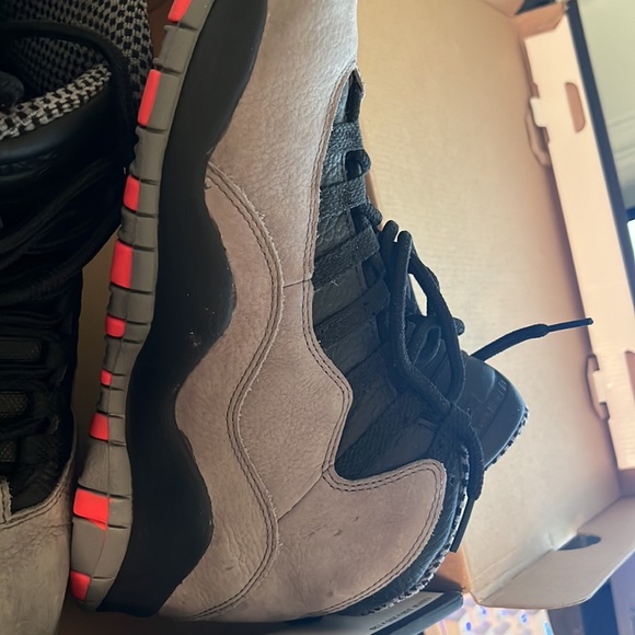 Jordan 10 Retro Cool Grey - Picture 4 of 7